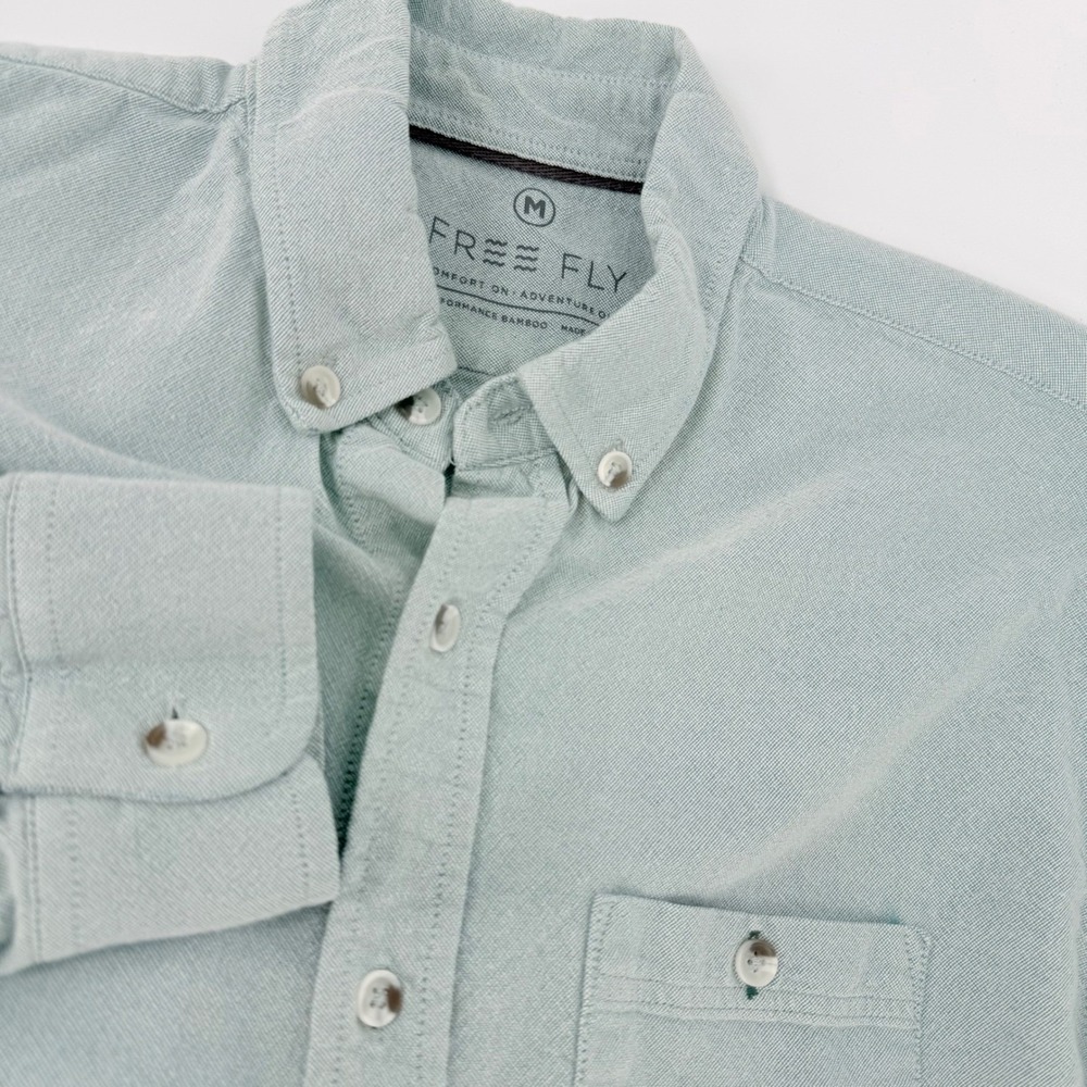 FREE FLY Mens Long Sleeve Button Down Shirt Light Blue Performance Bamboo Size M